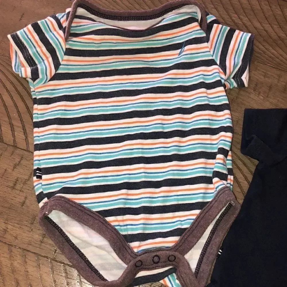 2 Nautica Onesies for your Wee One Snap 🫰 Bottoms Easy In and Out 0 to 3 Months